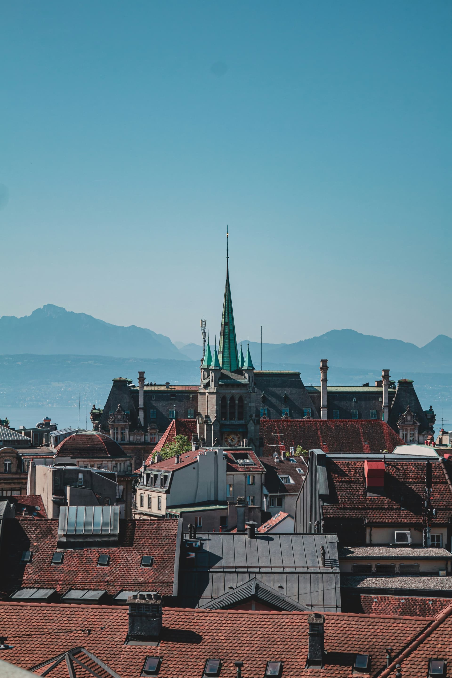 Picture of the Lausanne Cathedral & City Center